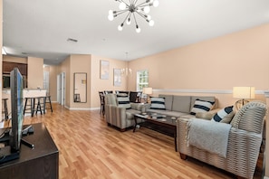 Smart TV, DVD player