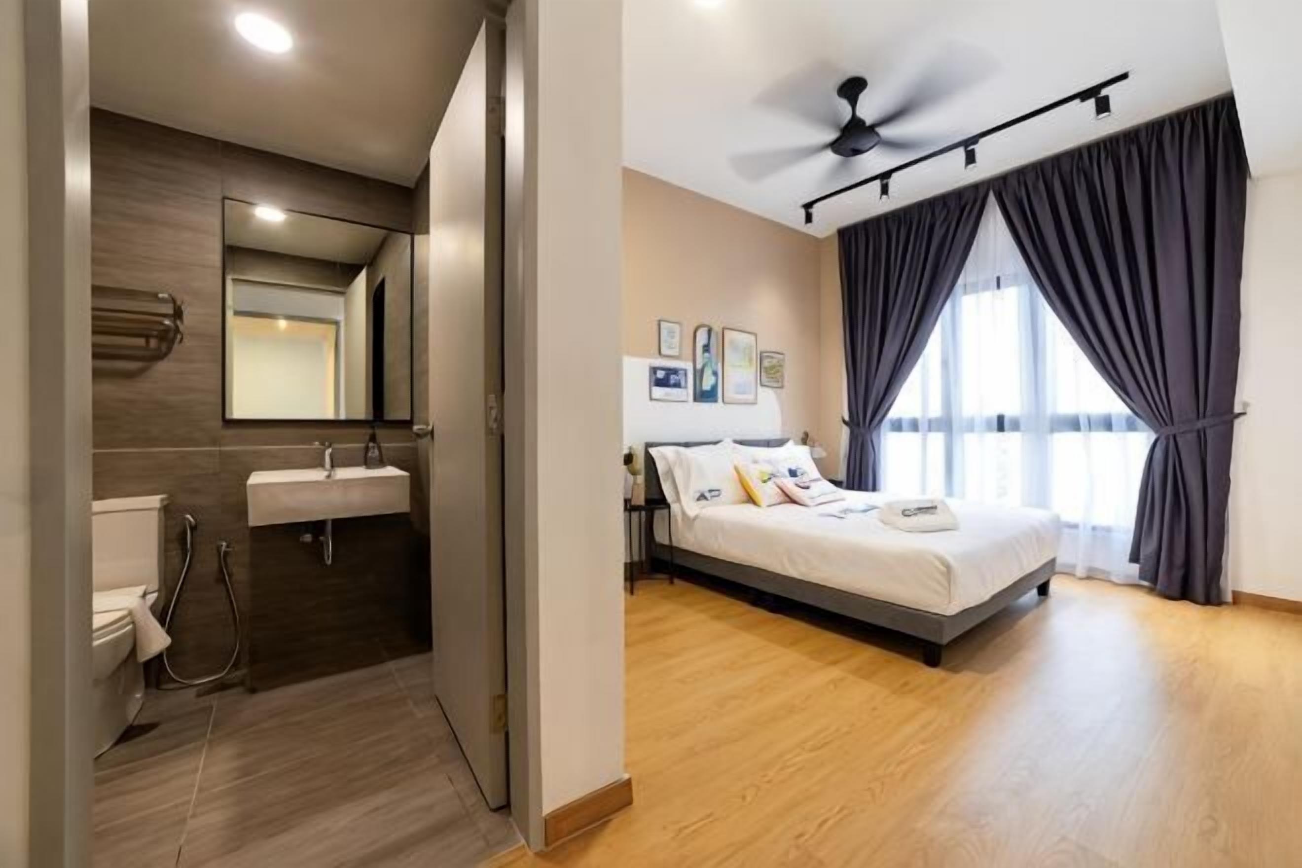 Premium bedding, free WiFi