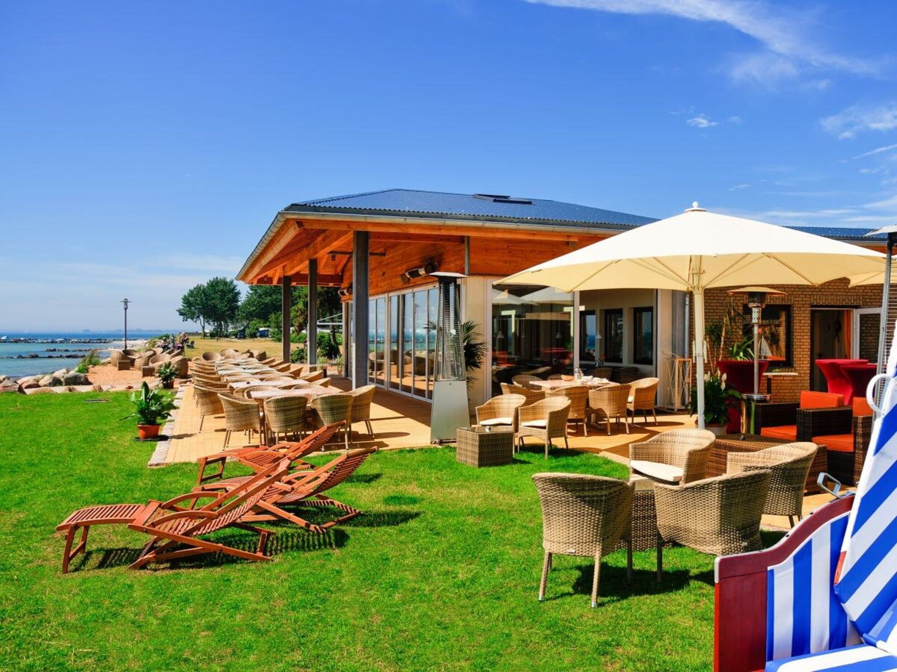 House | Terrace/patio