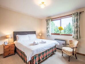 3 bedrooms, Internet