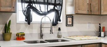 The WorkNest | Stylish Stay w/ Desk & Fast Wi-Fi