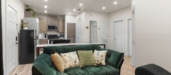 The WorkNest | Stylish Stay w/ Desk & Fast Wi-Fi