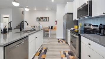 Deluxe-Stadtwohnung, Küche, Blick auf die Wüste | Eigene Küche