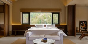 Family Room | Premium bedding, laptop workspace, free WiFi, bed sheets - Puman manju hotel (Huangshan)