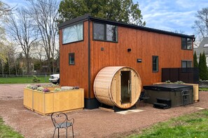 Exterior - Relaxing spa-like tiny house w/ hot tub, sauna, beach access, dog-friendly (Colchester)