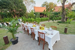 Kültéri esküvői terület