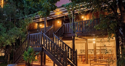 Phoum Chaufea Resort