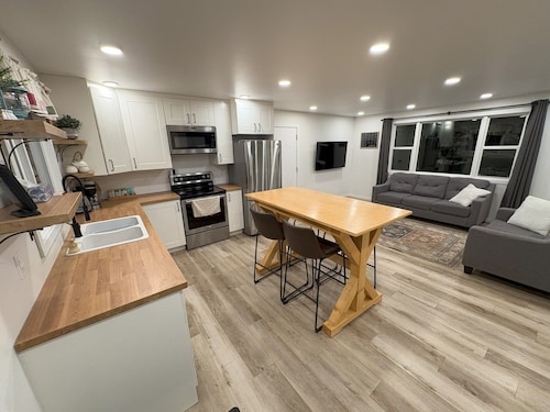 La Crete Guest House