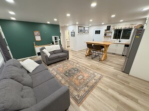 Smart TV - La Crete Guest House (La Crête)