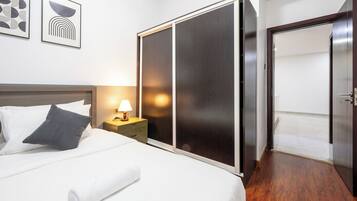 Design Apartment, 2 Bedrooms, City View | Laptop workspace, iron/ironing board, free WiFi