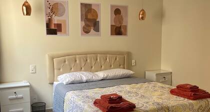 Kingdom Of Eagles / Beautiful 3 Bedroom house near to the Airport in Londrina.