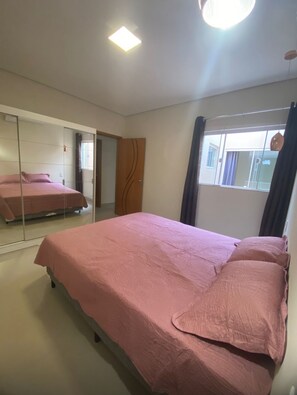 3 chambres, Wi-Fi gratuit, draps fournis