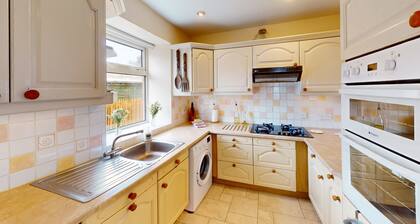 Birchview- central Aviemore accommodation with garden.