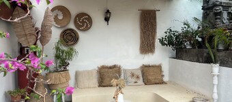 Beach Side, Villa, 3 Bedroom, private pool, 5min walk to Restaurant & shops.