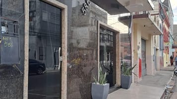 Fachada de la propiedad