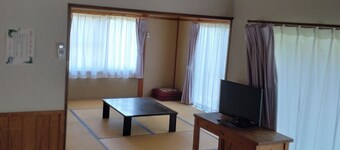 Limited dates 1300 checkin or 1200 checkout 8 / Hamamatsu City Shizuoka