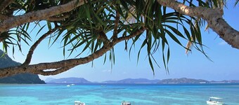 Main building ocean side Japanese style room 8 tatami mats with unit bath Dinner and breakfast / Shimajiri-gun Okinawa