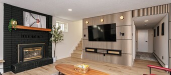 Cozy Retro Gem for the Fam W/ AC (Near Roger&WEM)