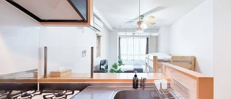 Fridge, microwave, stovetop, cookware/dishes/utensils