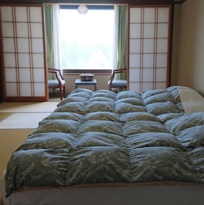 Desk, iron/ironing board, free WiFi, bed sheets