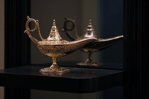 تفاصيل الفندق من الداخل