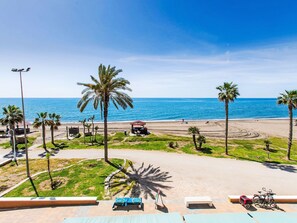 Beach nearby - Rinconada beachfront 2 by Interhome (Rincón de la Victoria)