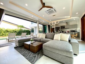 Living area - Rawai Lavish 4BR Private Pool Villa (Rawai)