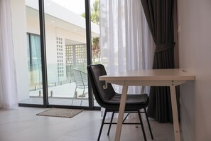 4 bedrooms, in-room safe, iron/ironing board, free WiFi - Rawai Lavish 4BR Private Pool Villa (Rawai)