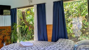 1 habitación y ropa de cama