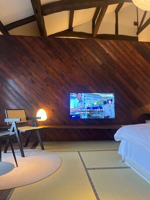 1 slaapkamer, een bureau, gratis wifi, beddengoed
