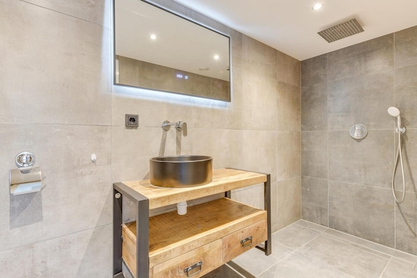 Ferienhaus | Badezimmer