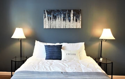 Oak Overflight Oasis Condo-Minutes to WPAFB & WSU with AC, fast WiFi