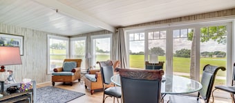 Golf-Front Hilltop Cottage in The Villages!