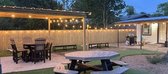 The Dunn Right - Pool, Game Room, Yard Games, 1.5 Miles to TAMU