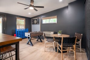 Spielezimmer