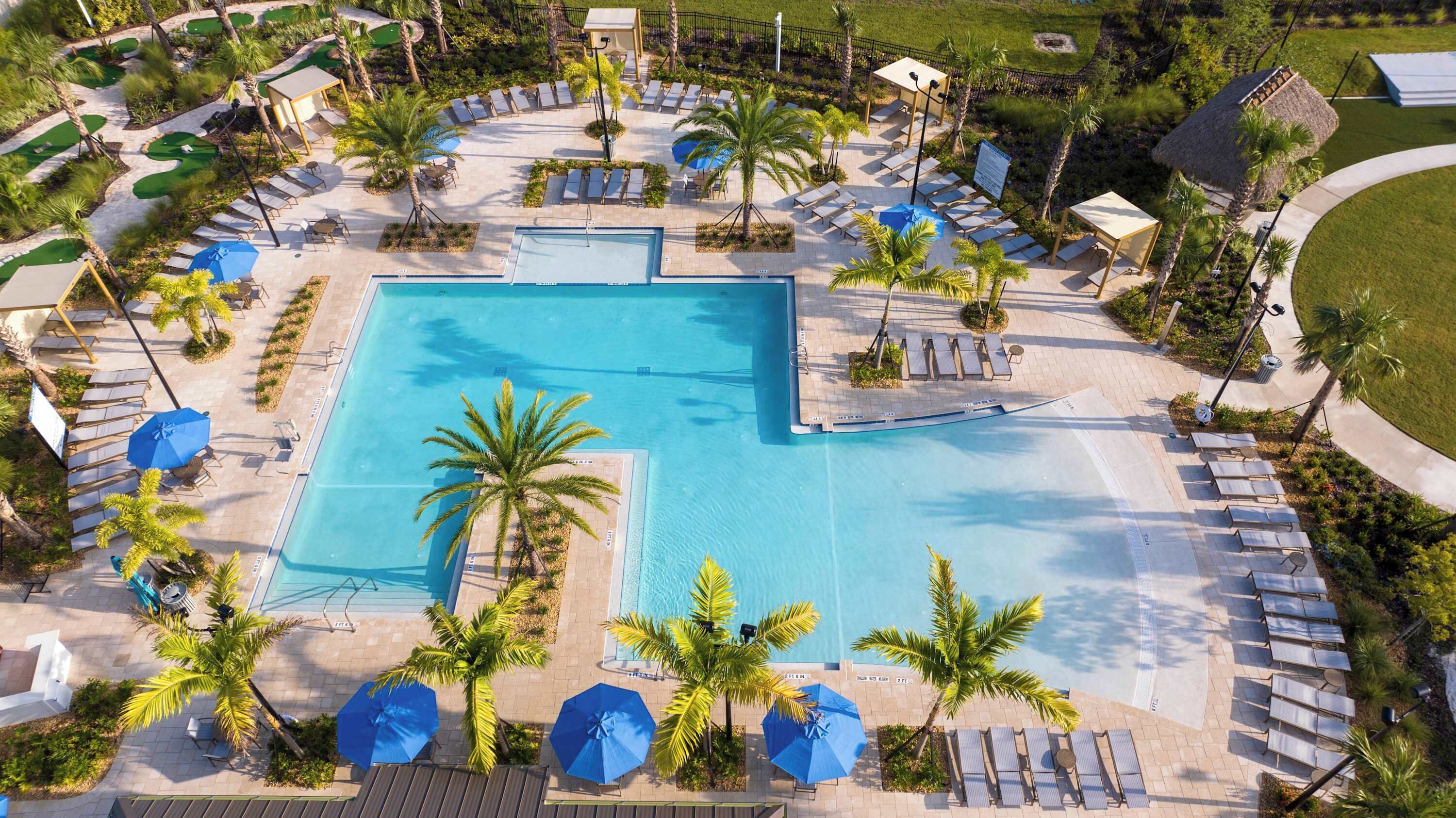 Inomhuspool och uppvärmd pool