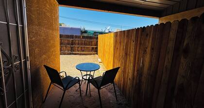 800ft From Starbucks! Townhouse! Central Location!