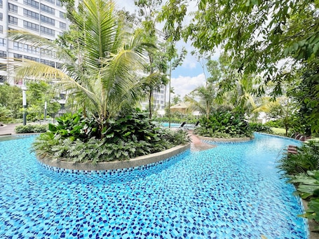 Piscine extérieure. Gaia Residences by Sleepy Bear
