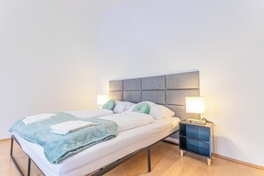 基础客房 | 熨斗/熨板、免费 WiFi