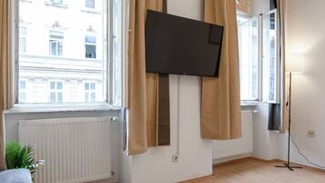 Basic Room | Iron/ironing board, free WiFi