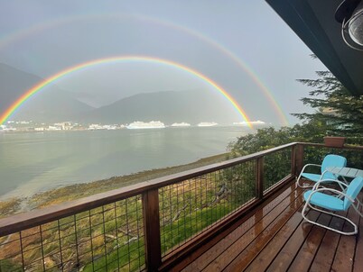 Oceanfront Douglas Island Gem - Humble Halibut 2-bedroom condo Juneau