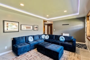 TV, fireplace - Orem Bliss | Central | Patio | Massage* (Orem)