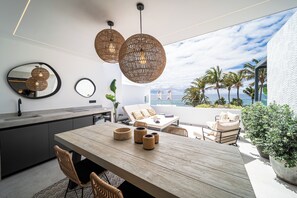 Outdoor dining - Casa Serena : Luxury beachfront location (Tías)