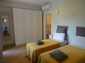 1 chambre, fer et planche Ă repasser, Wi-Fi, draps fournis