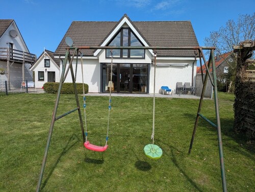 Time out at the North Sea - cozy vacation apartment with garden, 400m from the dike