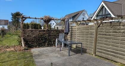 Time out at the North Sea - cozy vacation apartment with garden, 400m from the dike