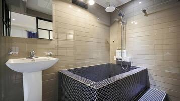 Chambre Affaires avec lits jumeaux | Salle de bain