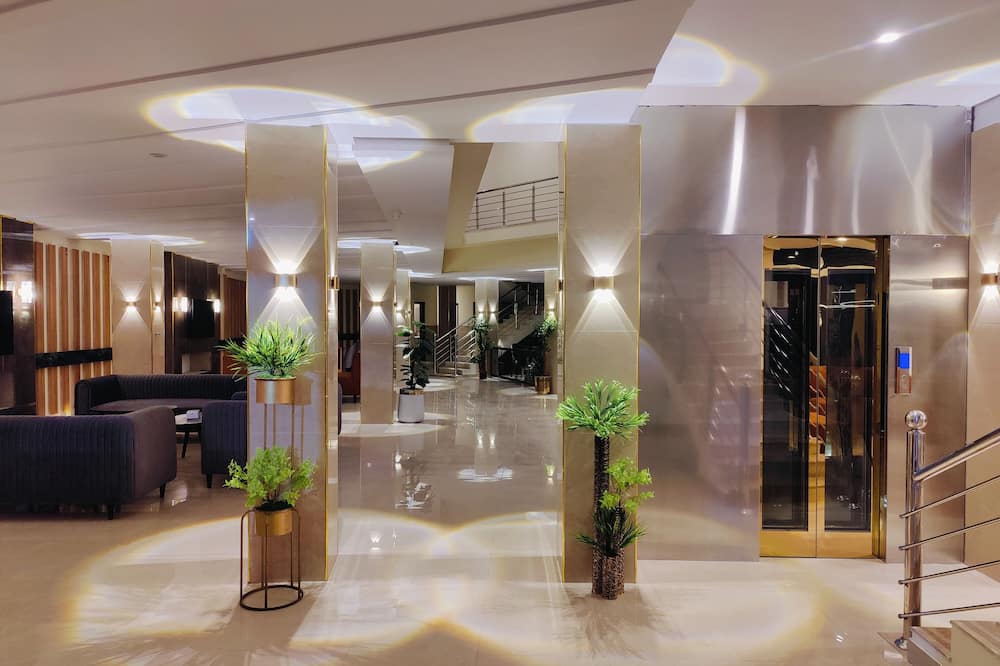 Pinemont Hotel
