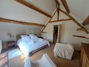 5 habitaciones, cuna de viaje, wifi y ropa de cama 