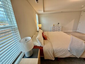 4 bedrooms, desk, iron/ironing board, free WiFi